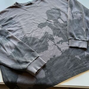 HARE Graphic Print Long Sleeve Pullover Crew Neck Sweatshirt Medium